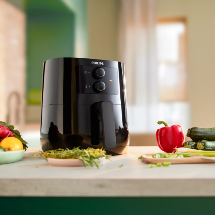 Refurbished Philips Analog 4.1 Ltr Airfryer with Rapid Air Technology - HD9200/90