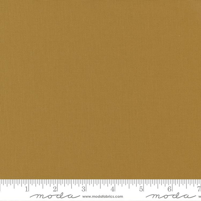 Silent Night Bella Solids Toffee 9900 405 Moda #1