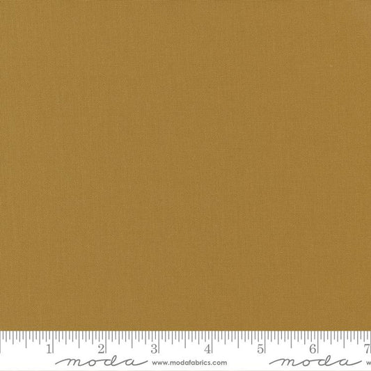 Silent Night Bella Solids Toffee 9900 405 Moda #1